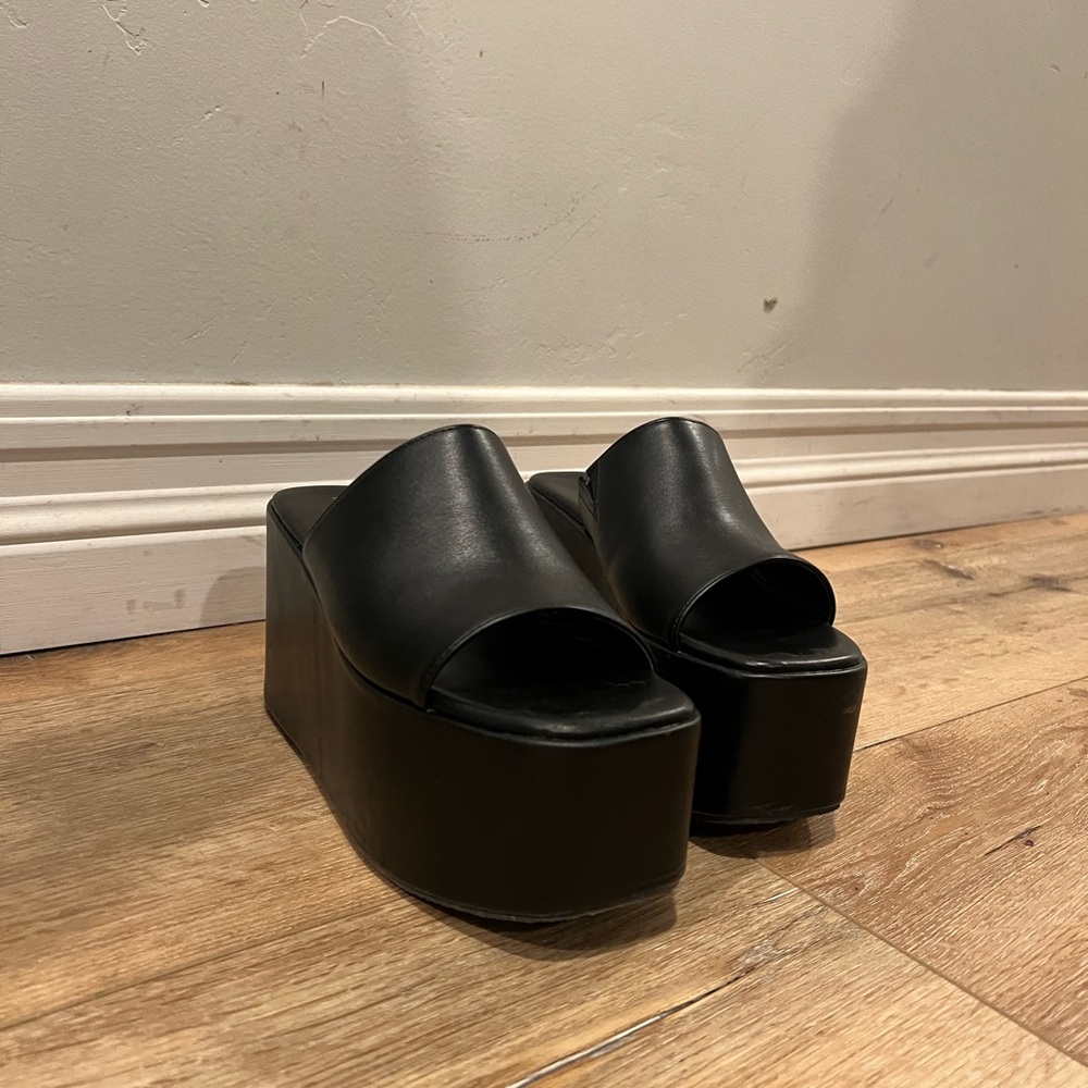 Prettylittlething Platform Sandals